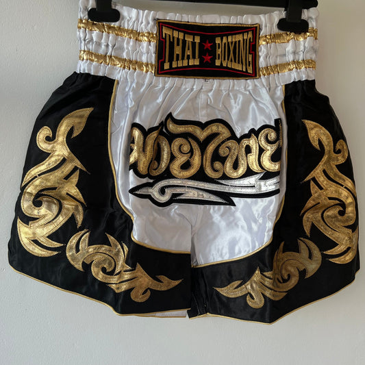 Muay Thai Kick Boxing Shorts Size Medium Mens Womens Mixed Martial Arts UFC MMA