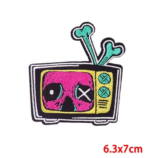 Skull Bones Vintage Retro Style Television TV Patch Iron Sew On Embroidery Badge